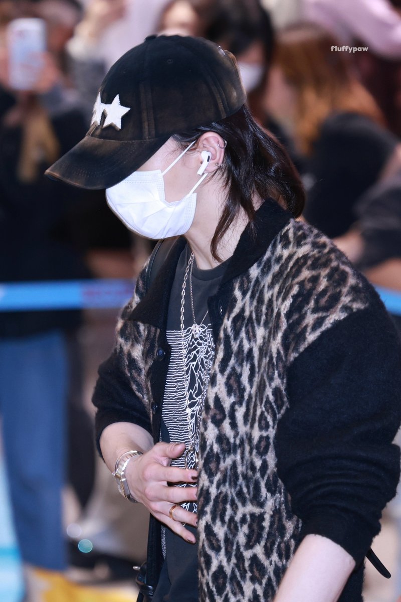 ᓚᘏᗢ tweet media