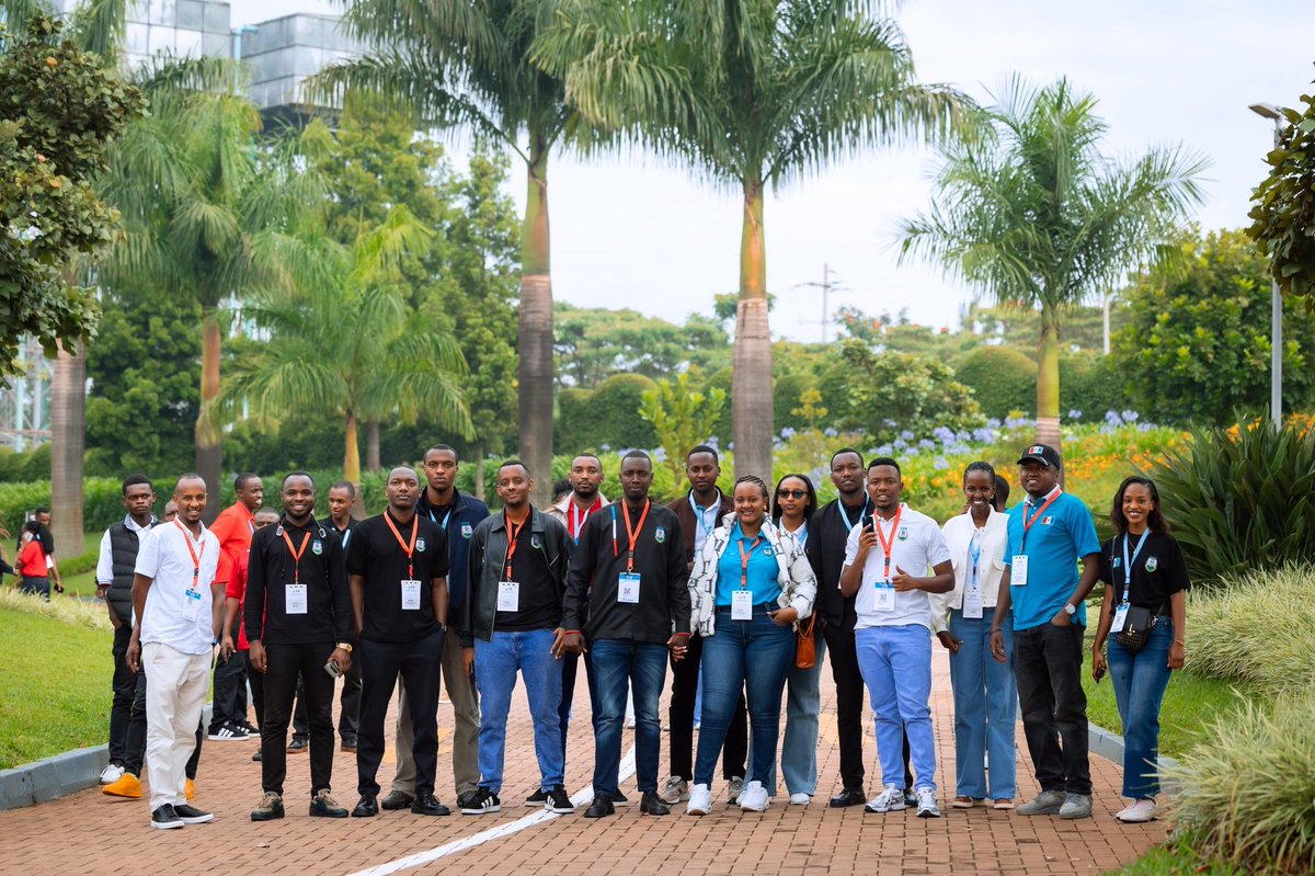 Ngomi100⚒️👹 tweet media