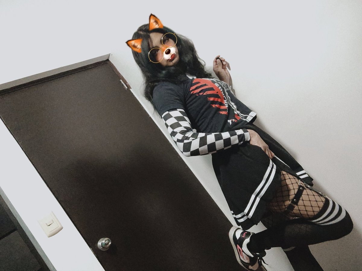 🖤 ABRIL🤍 tweet media