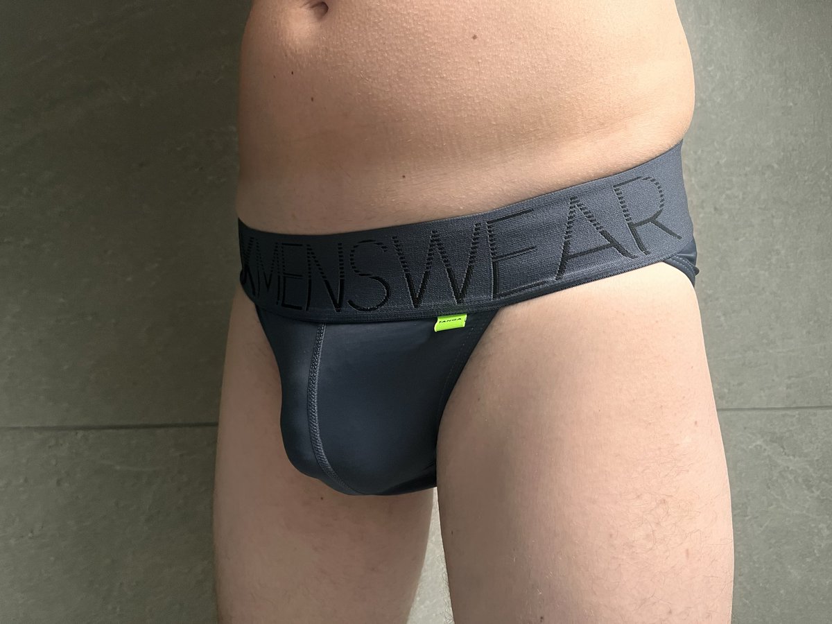 Briefs Guy tweet media