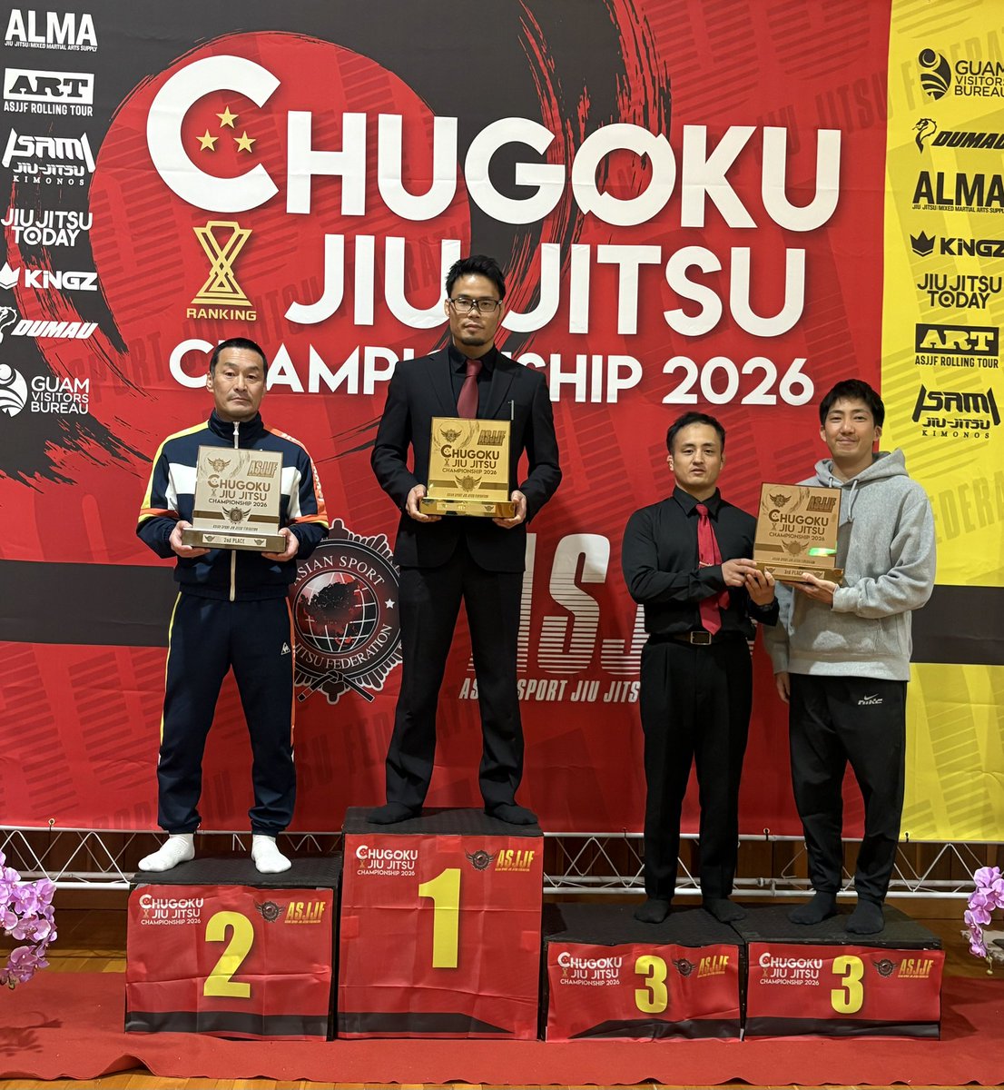 片山 健雄 tweet media