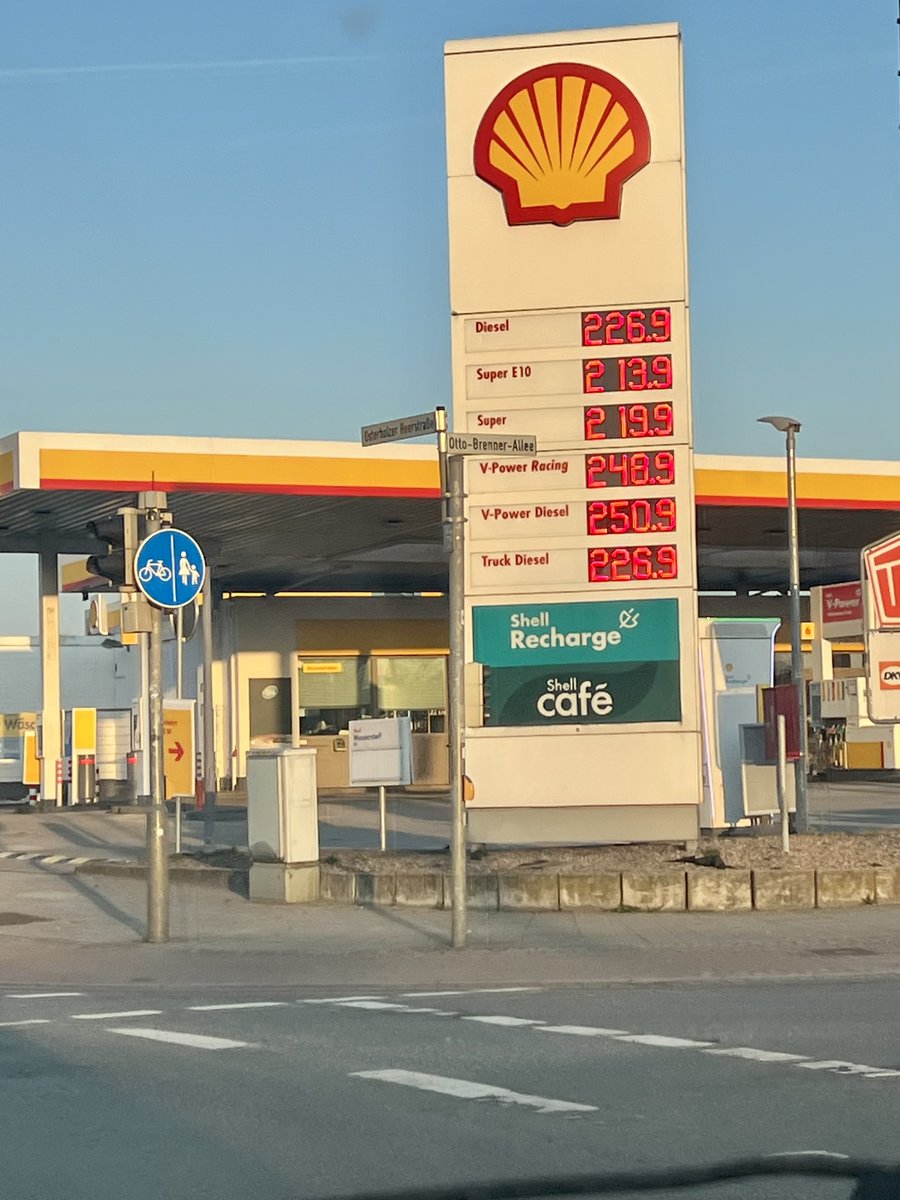 Colli Bann 🟢 🇩🇪 🇫🇷 tweet media