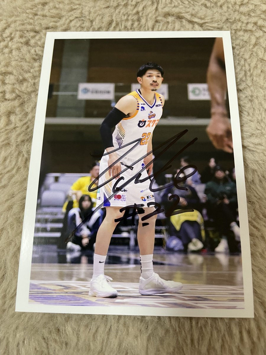 𝚈𝚞𝚞𝚗𝚊 tweet media