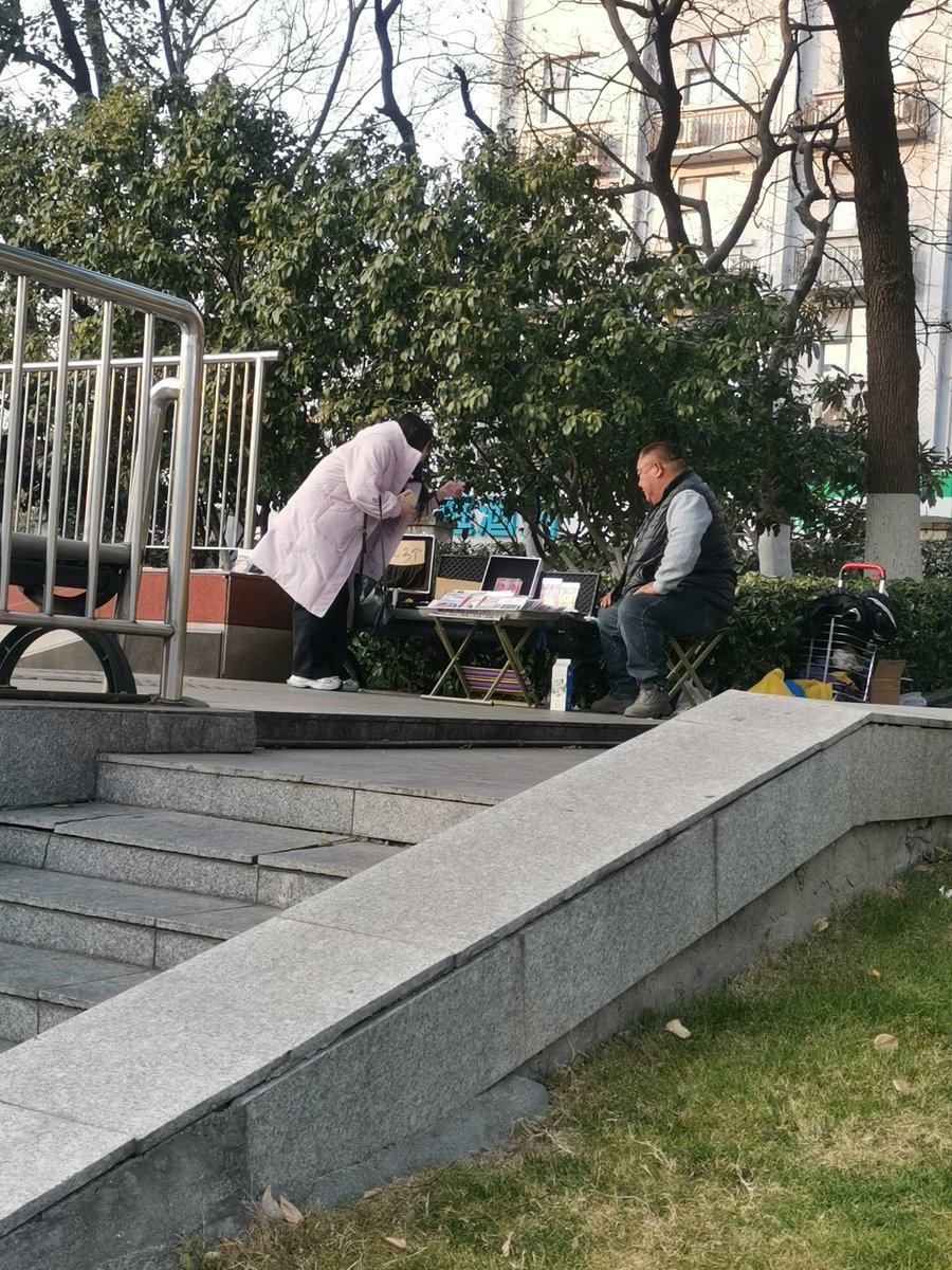 Cathie Starr tweet media