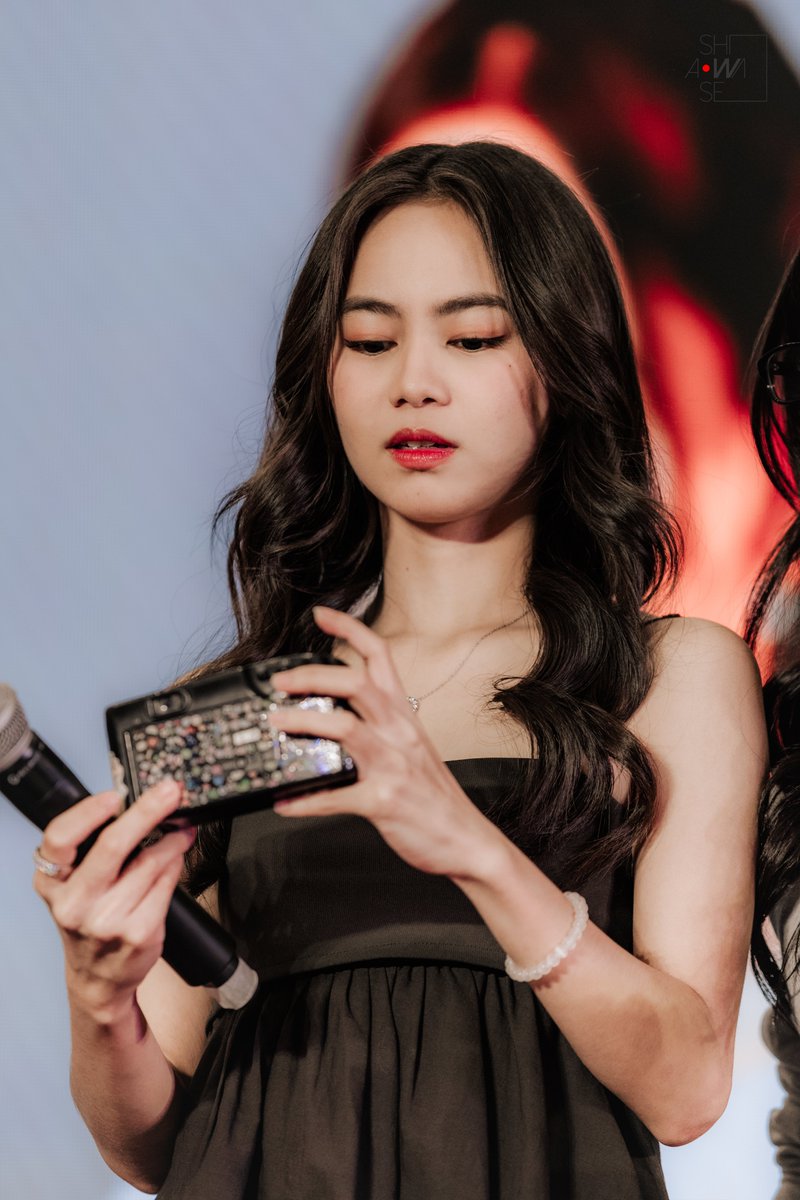 shiawase365 tweet media