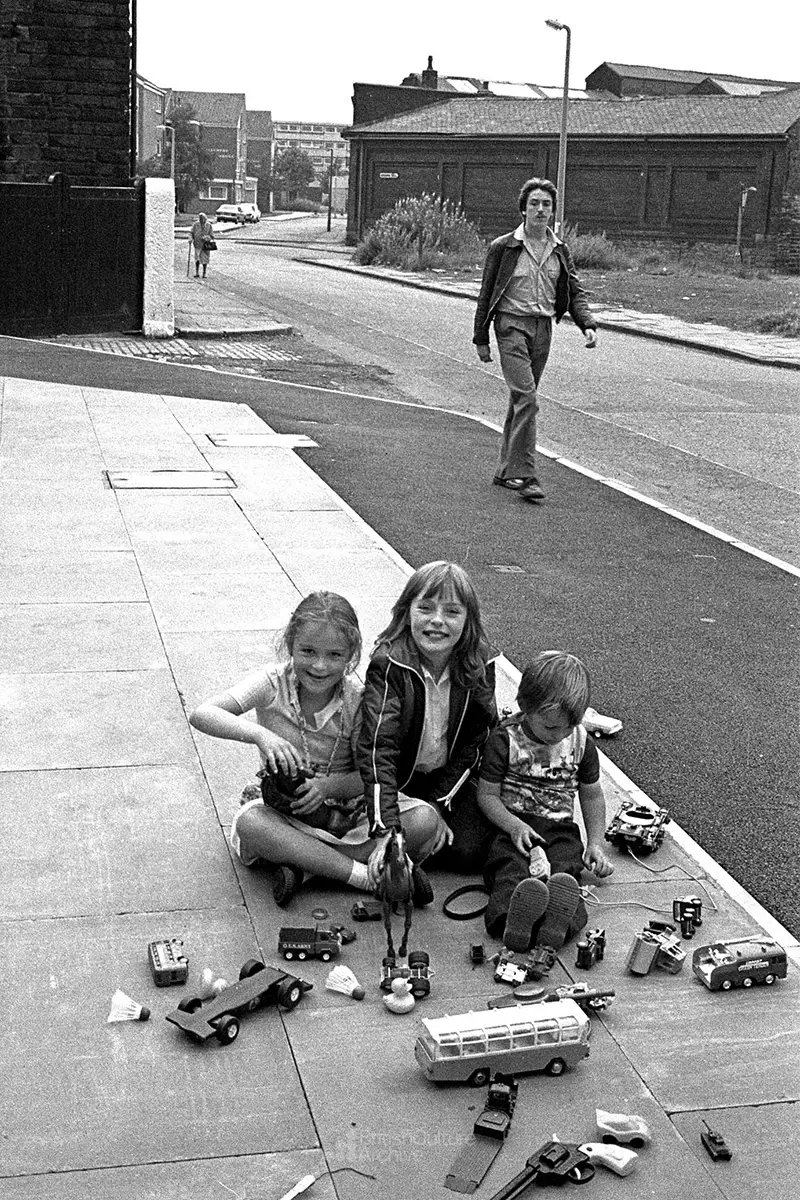 Old School UK tweet media