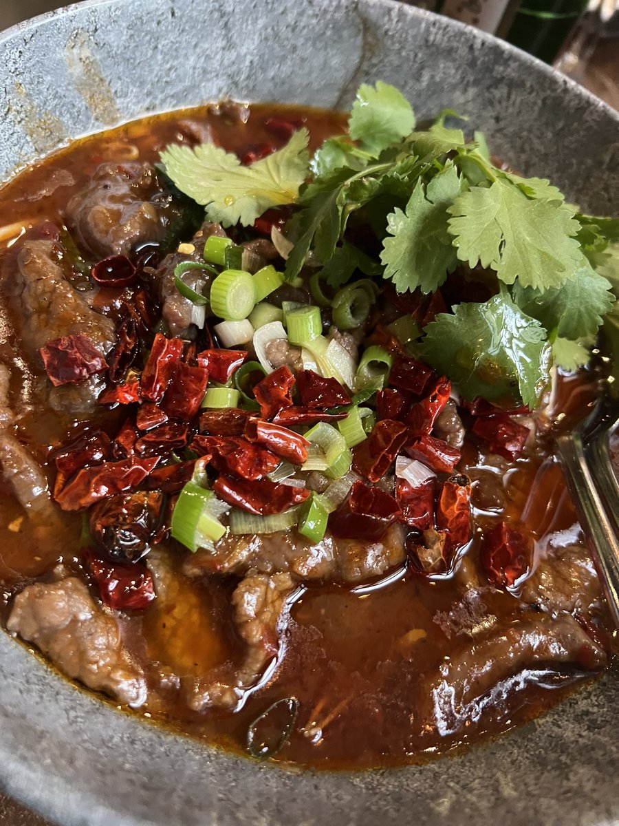 𝓞𝓵𝓮 tweet media