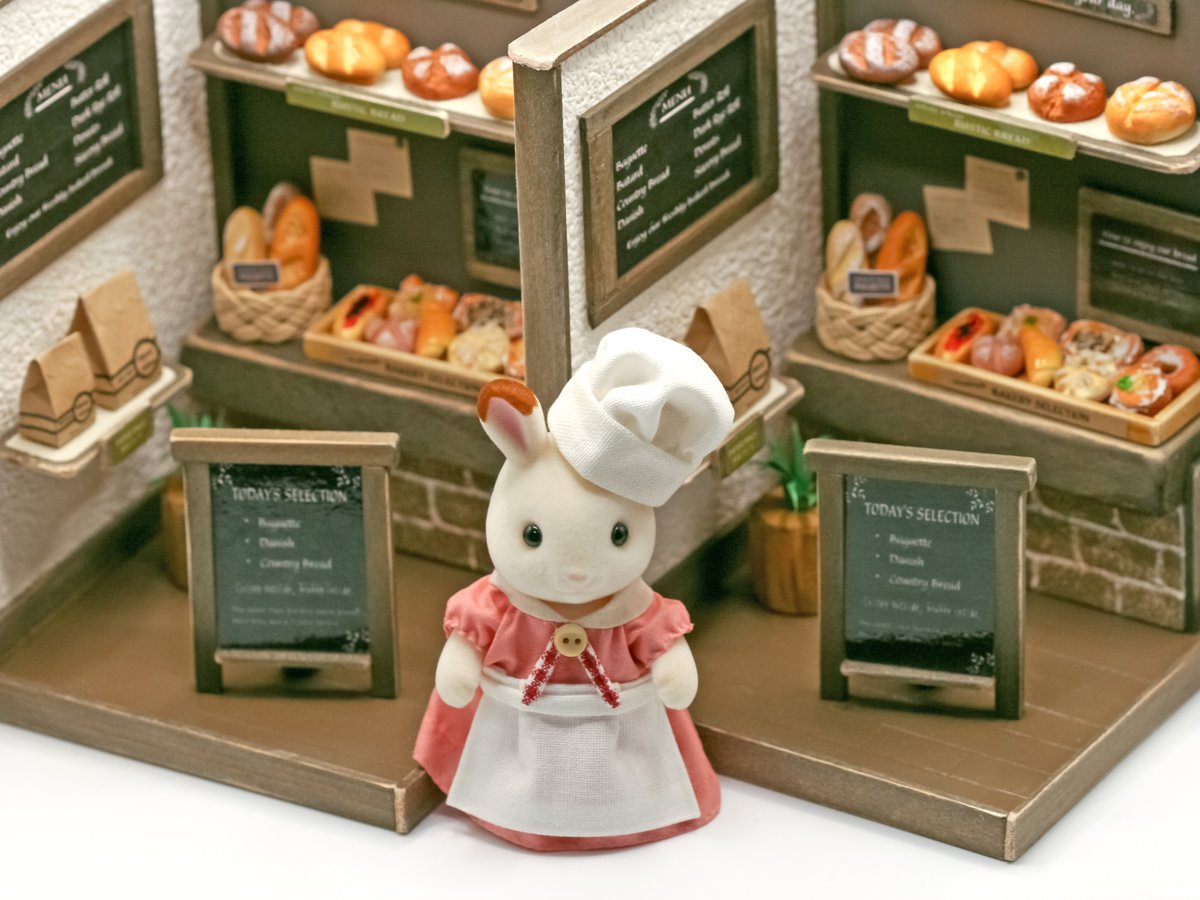 🥖男前インテリア風の小さなパン屋さん完成しました
#ミニチュア #ドールハウス #ハンドメイド #販売中 #男前インテリア