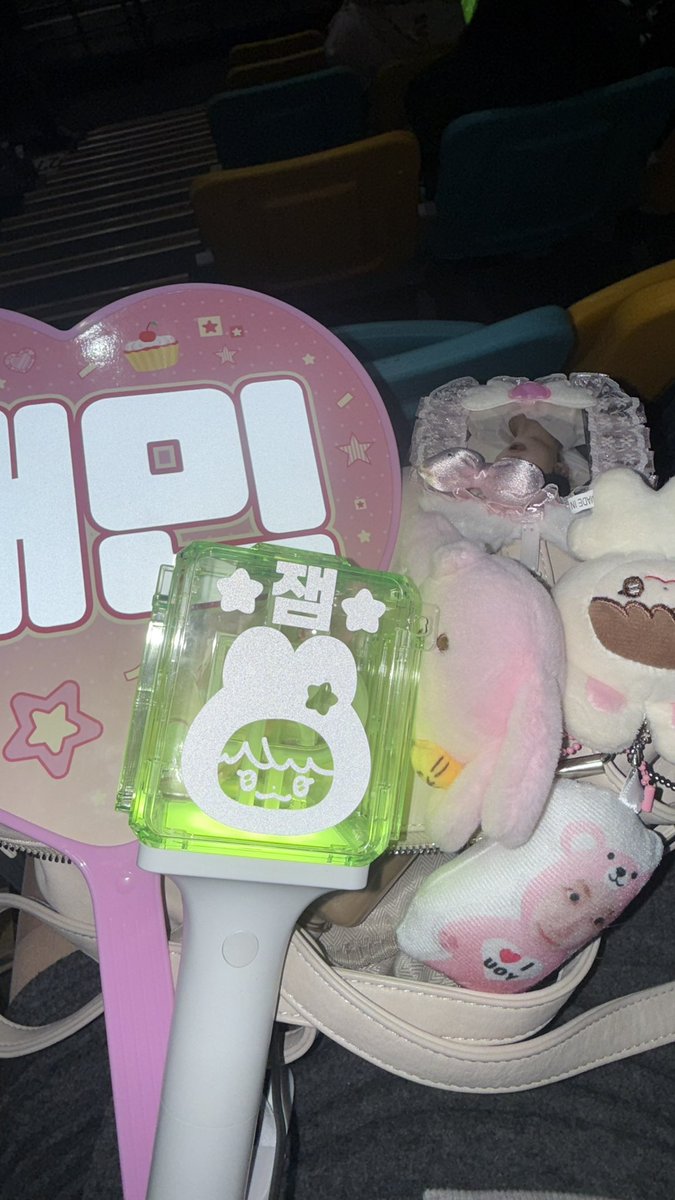 xamm ⁶⁵ tweet media