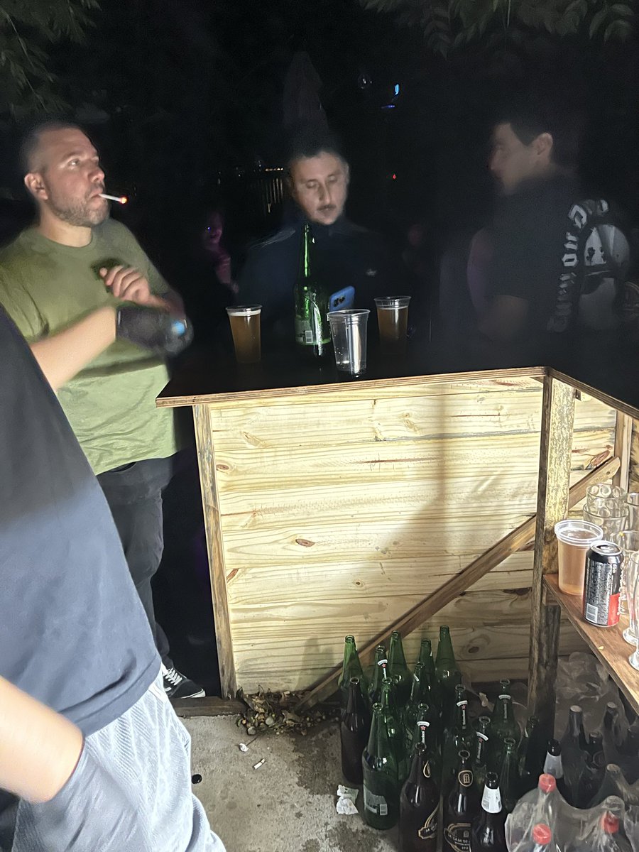 rafaca13's tweet photo. @laurenzelai @FJPintos Donde se enteren las del espacio que este anda de joda sale en todos los canales el lunes #Lam https://t.co/hHKLhKOUq1
