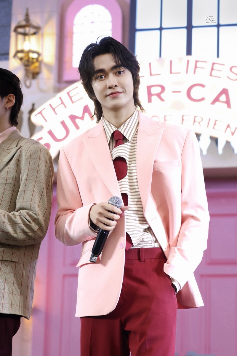 𝘱𝘤𝘩. — tweet media