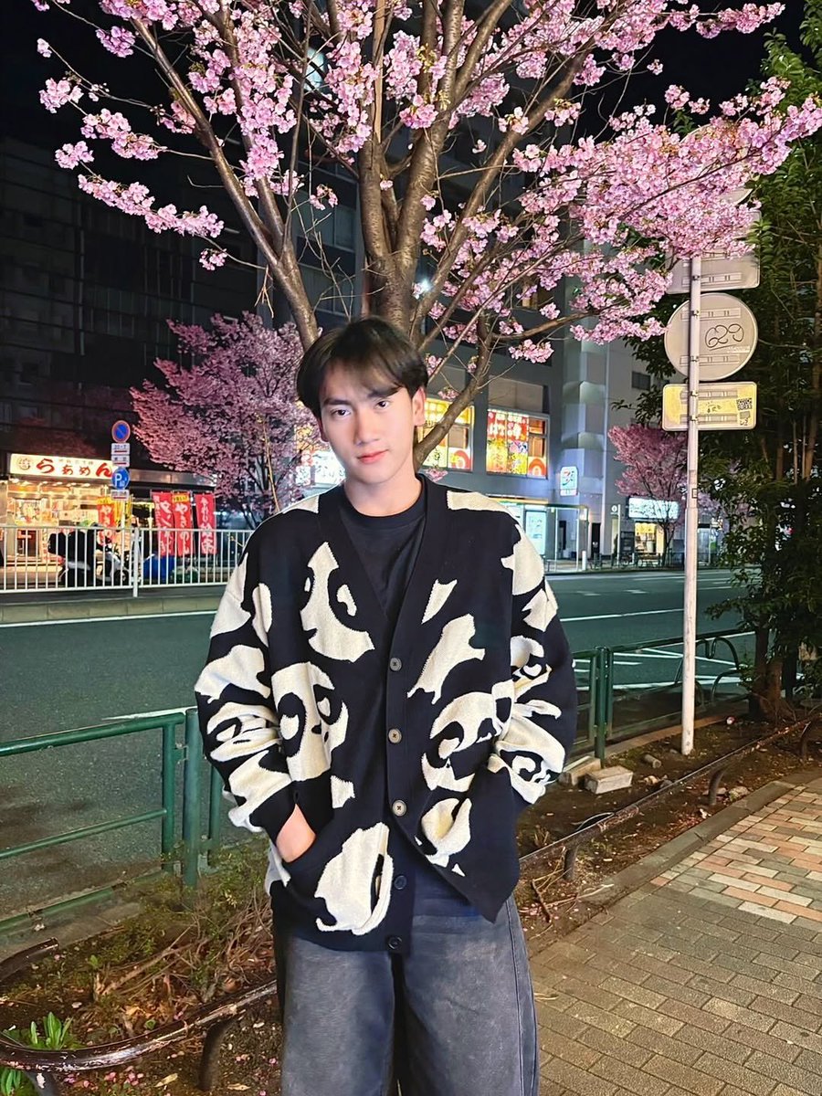 ari (ᵕ • ᴗ •) tweet media