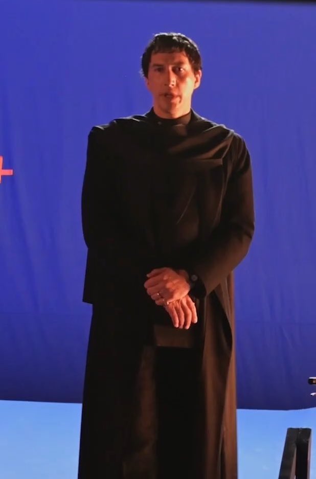 kingdjarins's tweet image. posting an adam driver pic every day until @A24 drops misty green news day 101