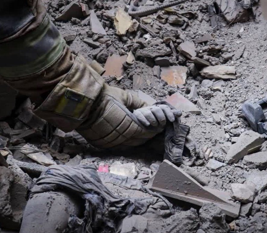 باید به بعضی از سلبریتی‌ها گفت اگه این بچه خودت بود بازم سکوت می‌کردی بی‌انصاف؟!