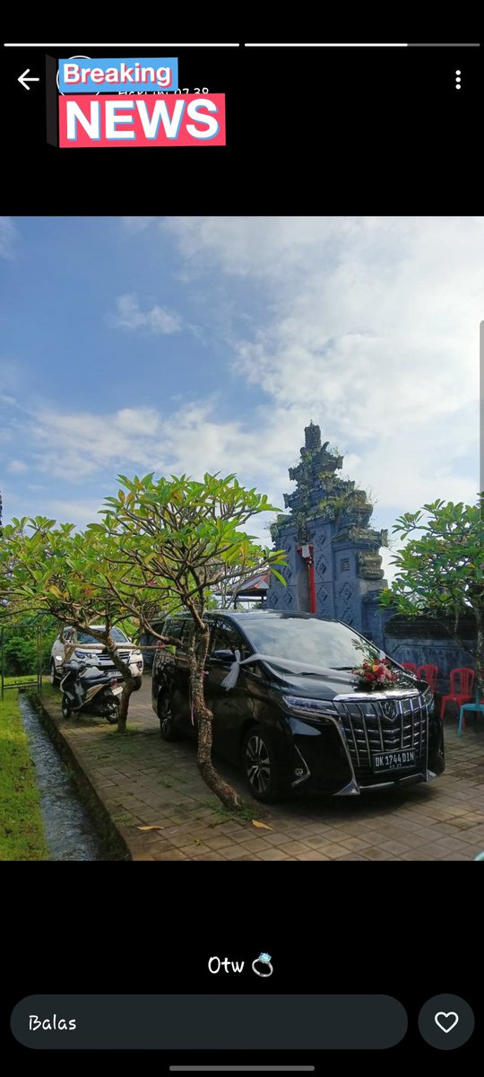 Pada akhirnya dia tunangan kah, sama pacarnya itu?