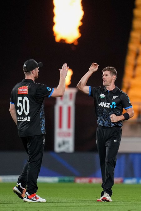Excellent comeback by the Kiwis as Proteas put up just 164 on the board