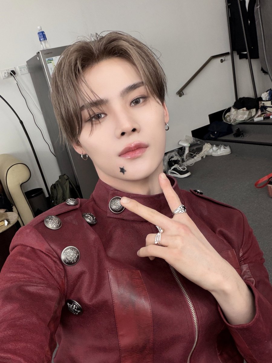 8TURN Members tweet media