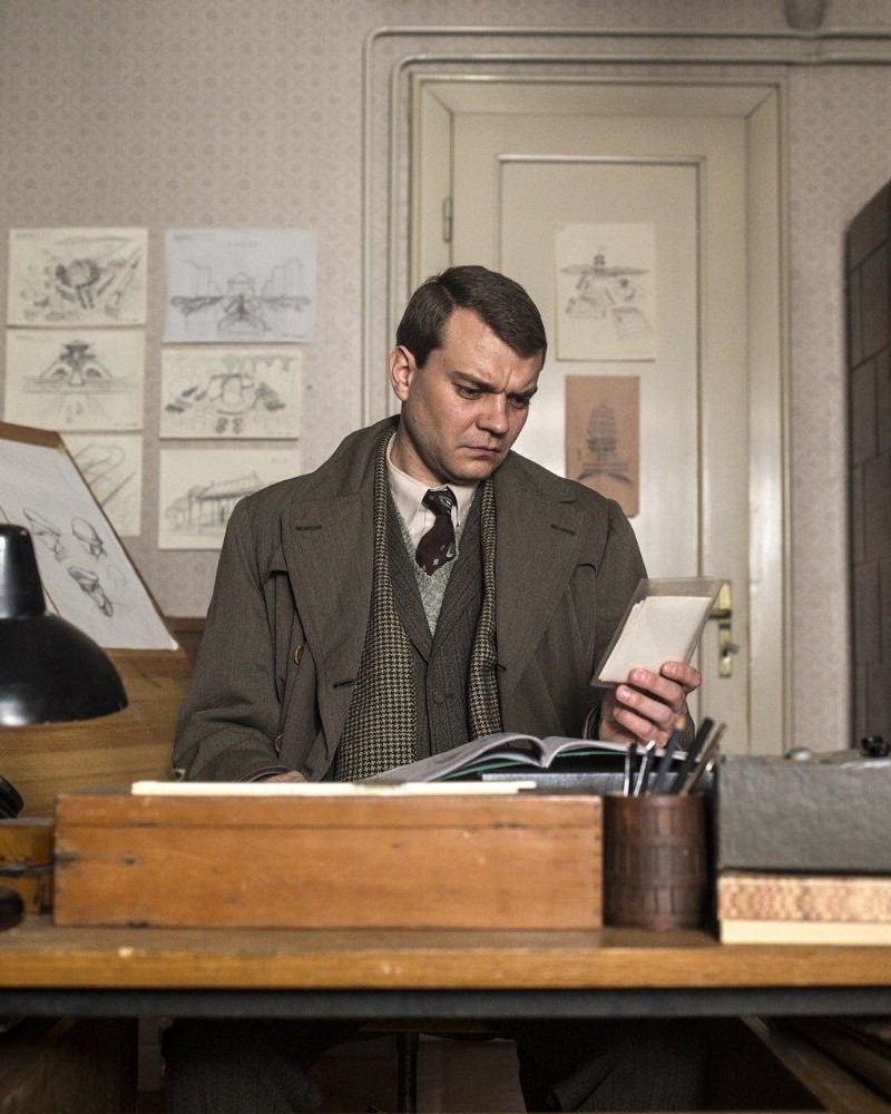 Shadowz.es tweet media