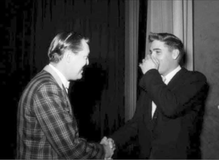 AboutElvisPresley 🎶👑🎶 tweet media