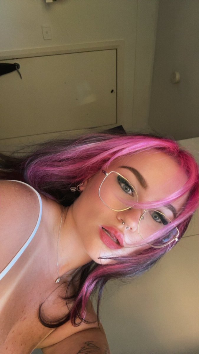 layla !! tweet media