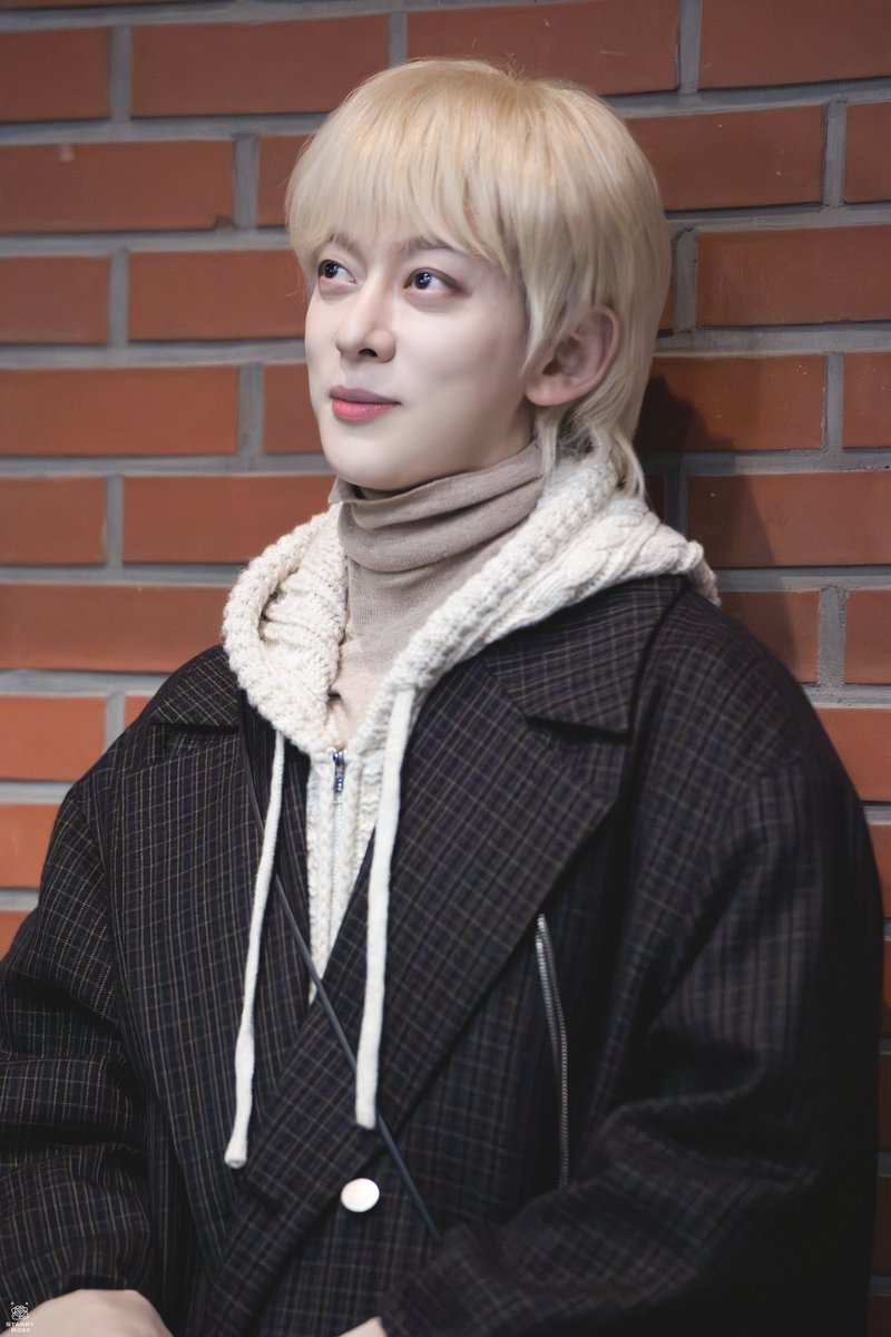 𝑺𝒕𝒂𝒓𝒓𝒚 𝑹𝒐𝒔𝒆 tweet media