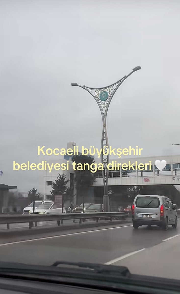 kolalipbalm's tweet photo. tam olarak neresi https://t.co/bnvkgCSk7c