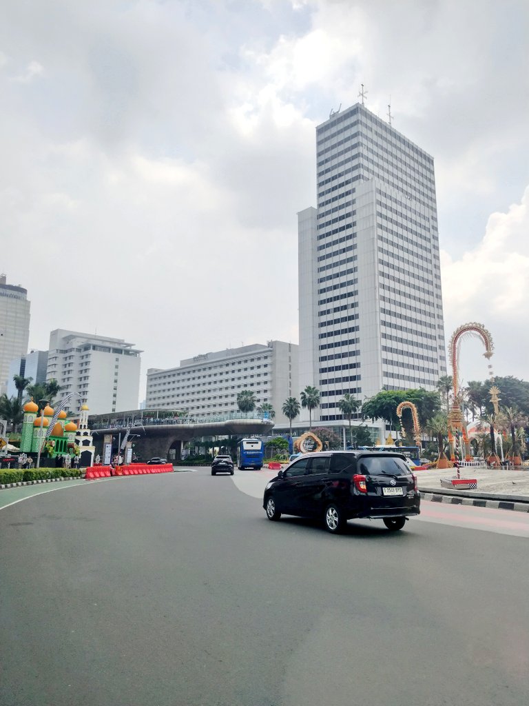 modi🐮 tweet media