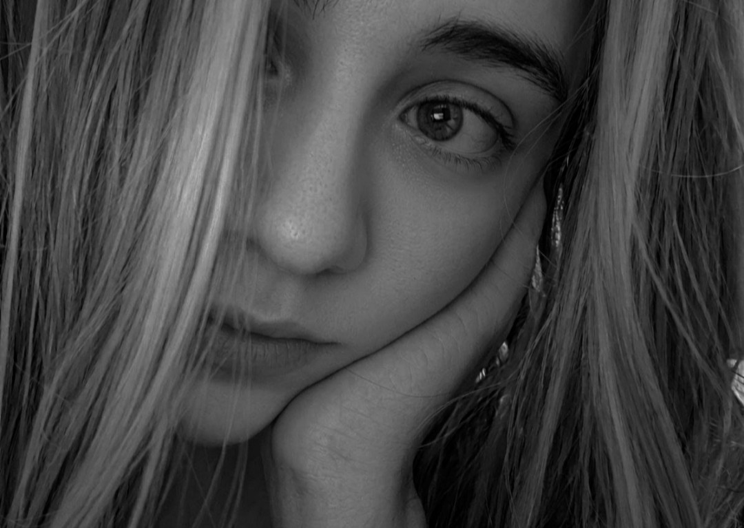 ​𝐇 𝐨 𝐧 𝐞 𝐲 🕸️ 𝜗𝜚 tweet media