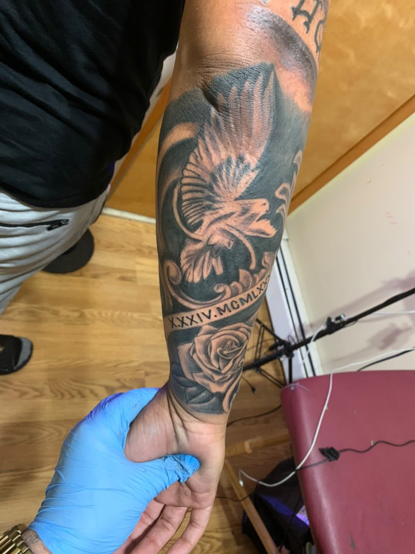 DYBlaze1's tweet photo. The only pain I wanna go through... https://t.co/QdLQb3Qhtc