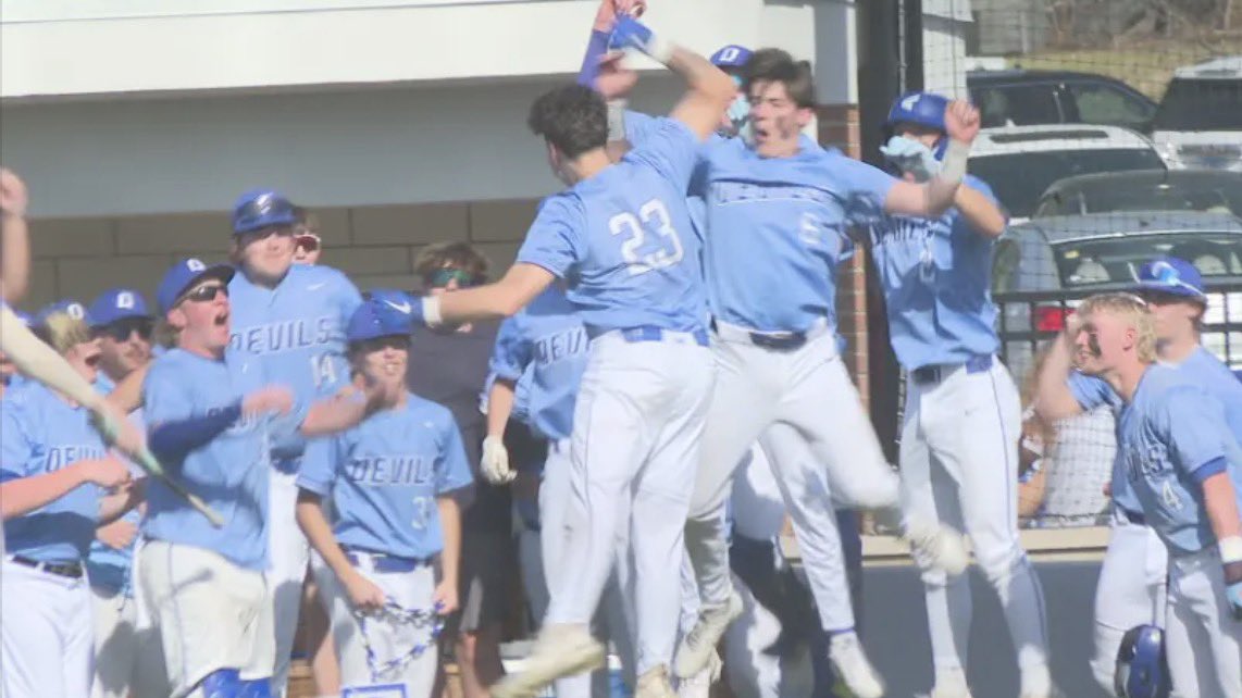 Ben Schmidt tweet media