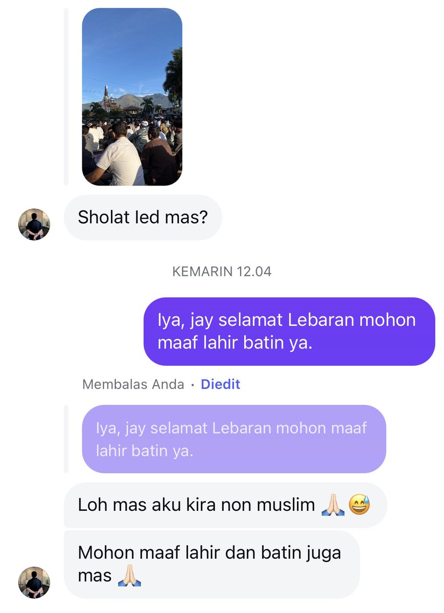 cvlthead's tweet photo. Gara gara lebaran beberapa temen baru tau gue islam. 🤣 https://t.co/J5UzdLRxrF