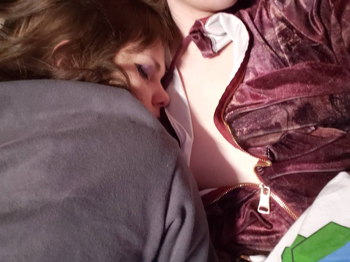 Marina ⚢🩵🩷🤍🩷🩵 tweet media