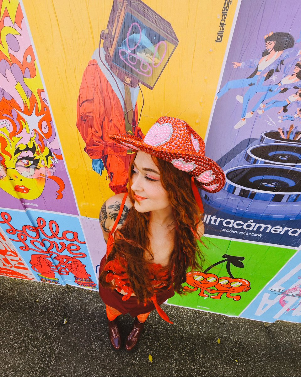 caroly 🌻 tweet media