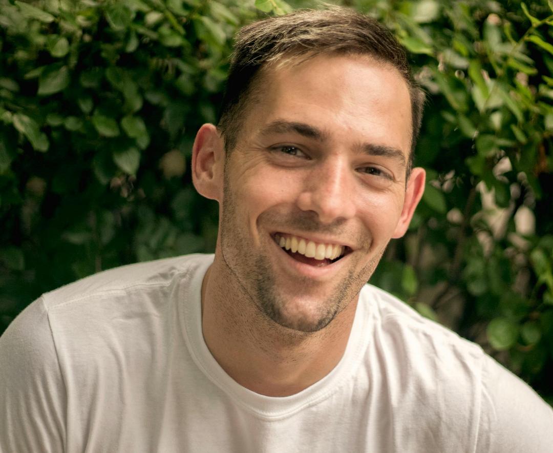 Stats Globe tweet media