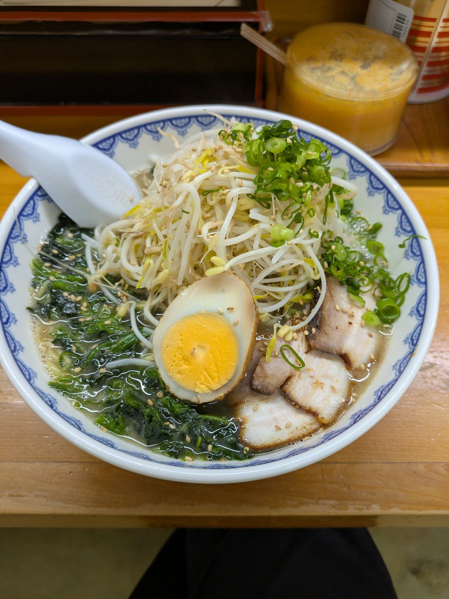 fmiduki's tweet photo. ポパイラーメンもやしトッピング https://t.co/FzVlgNZ80X