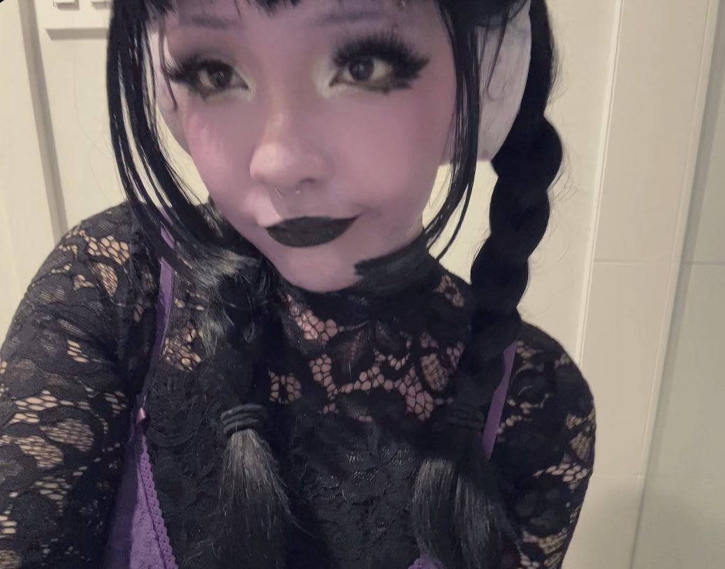 doe ❄️ 🐾 tweet media