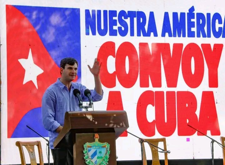 #CubaNoEstáSola 
Un sentimiento de amor y una inmensa solidaridad  caracterizan estos días!! ❤️