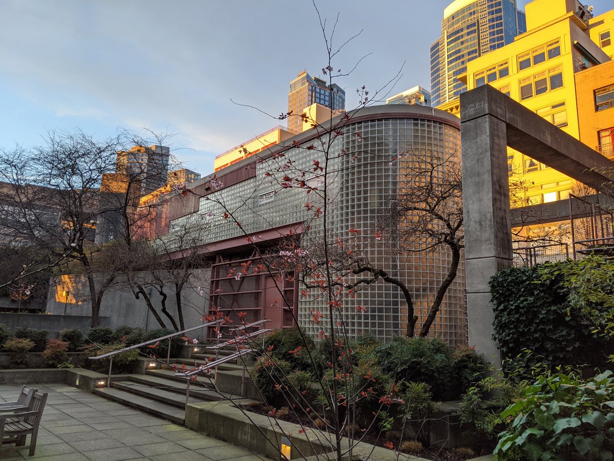 Sir William tweet media