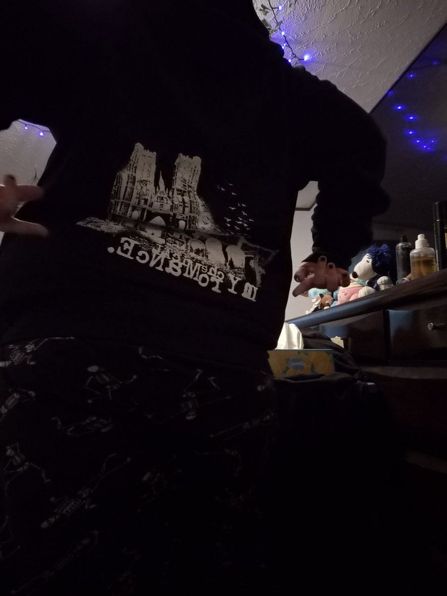 sleep lord 🦇🗡️ MCRDETROIT tweet media