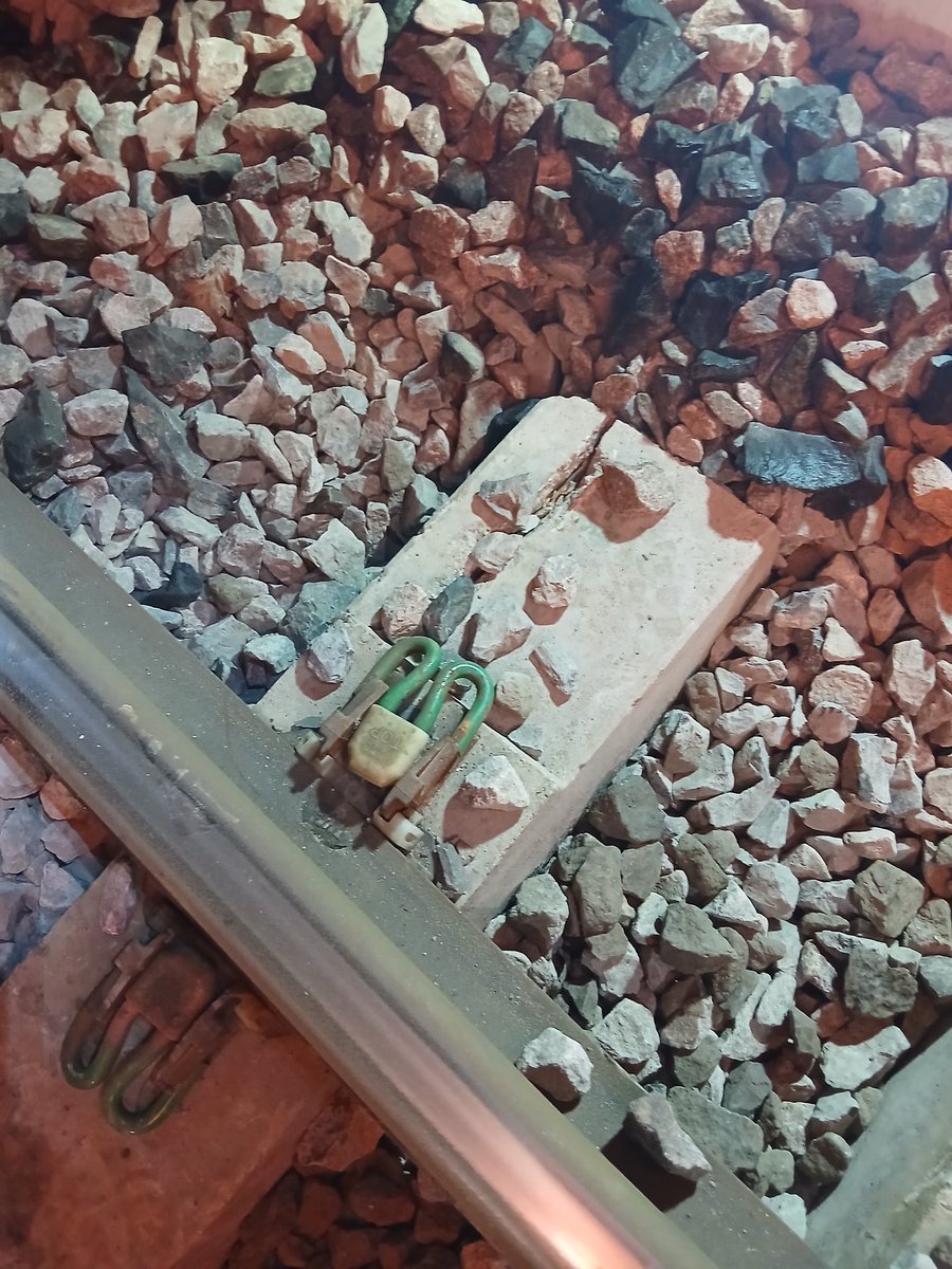 Koosh Romford degenerate tweet media