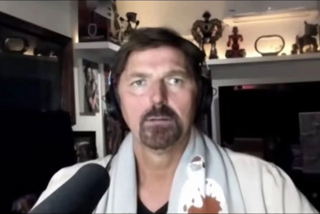 BrujasyAzfalto tweet media