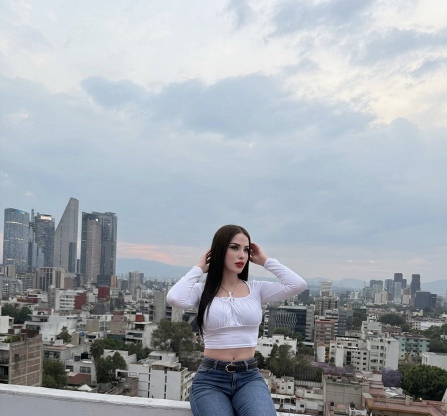 Claudia robles tweet media