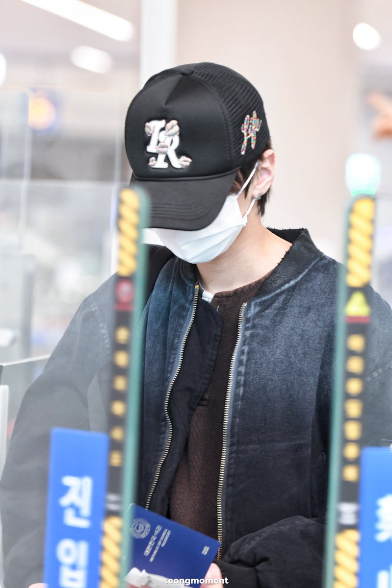 seongMoment tweet media