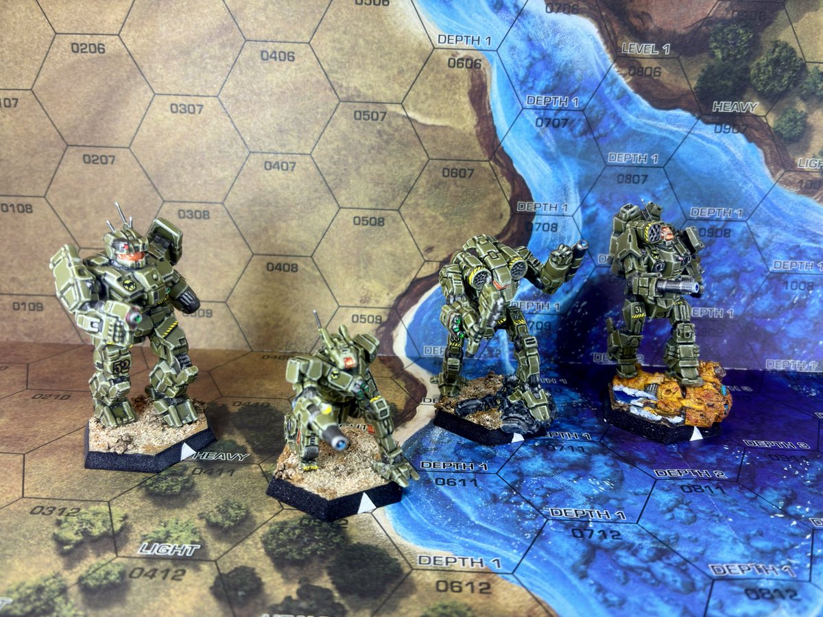 APOLLONjp's tweet image. バトルテックから
Eridani Light Horse Lance 03 in Task Force Serpent
部隊名に違わぬ機動力重視のメックを集めた第３小隊を編成
基本性能が段違いな氏族メックを相手に足を止めるのはヤバ過ぎる為、攪乱役を選択するのは致し方無い
#battletech