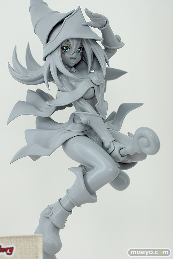 moeyo.com公式@美少女フィギュア tweet media