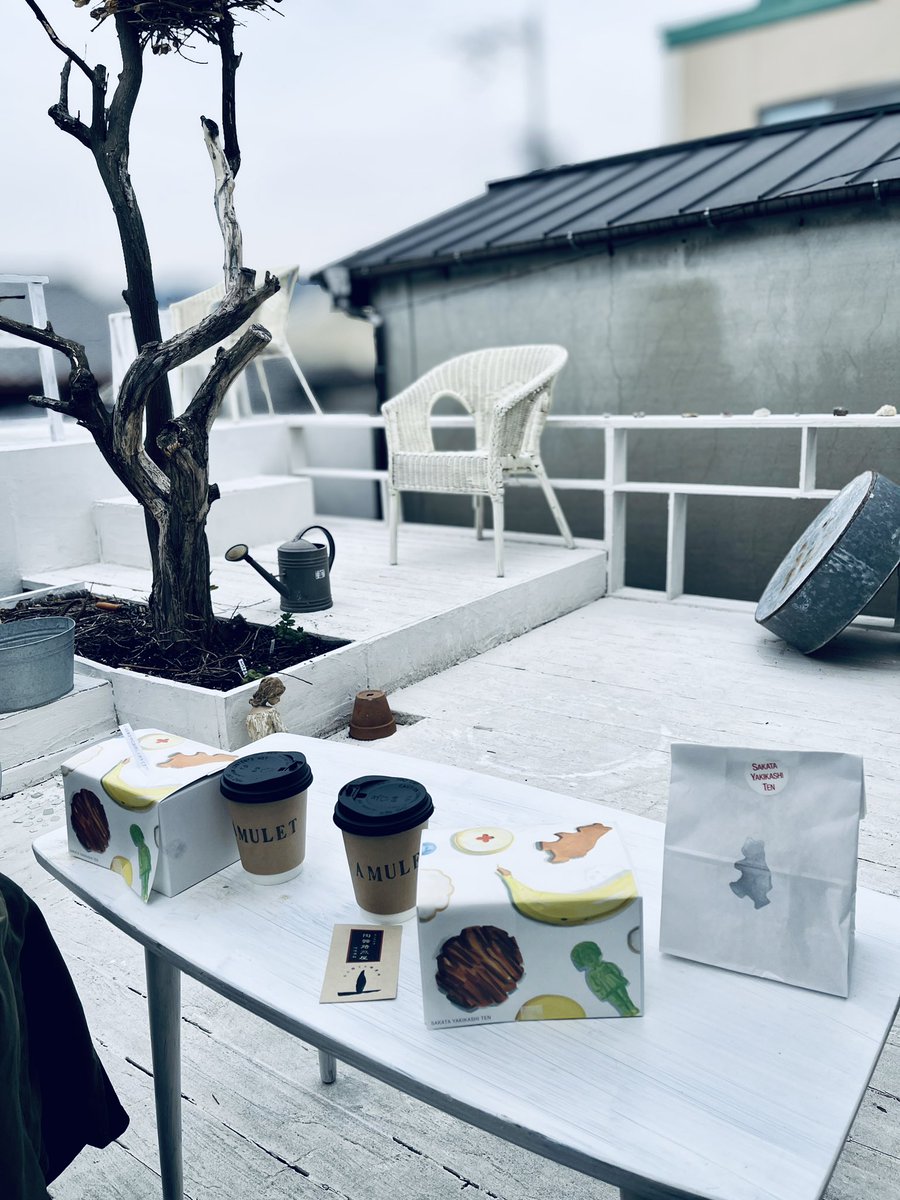 不在性書店 BE ABSENT tweet media