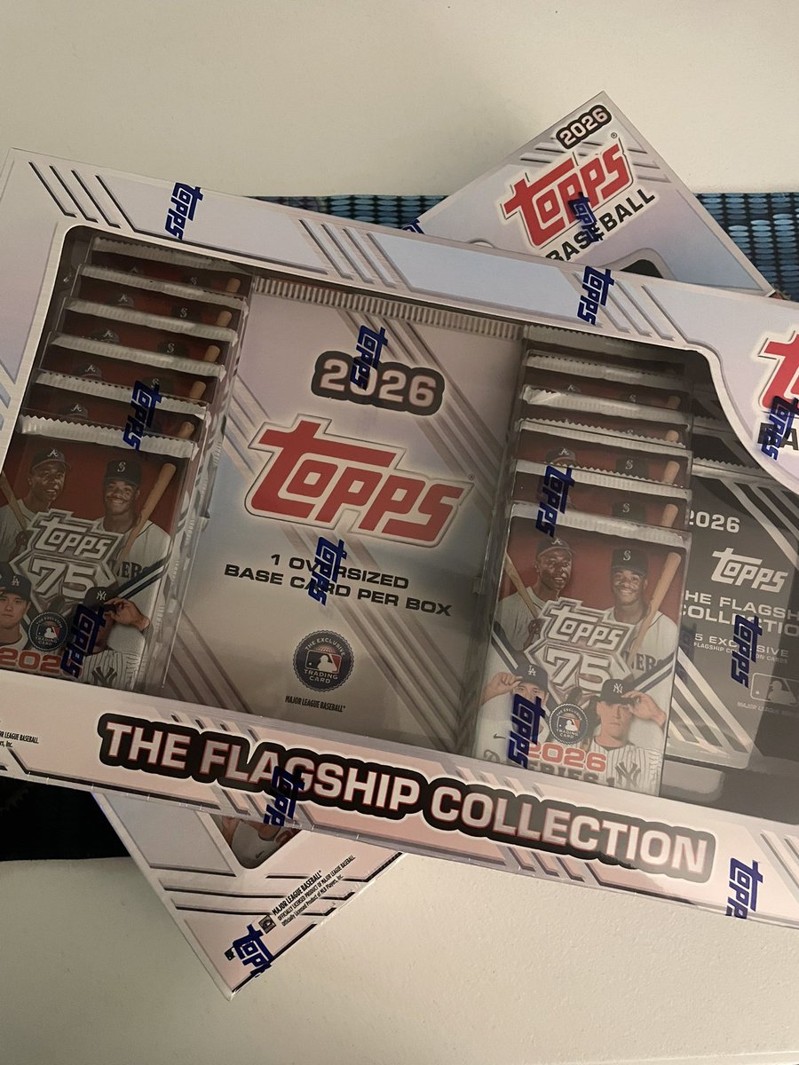 PrinceOfPacks's tweet photo. Anyone else copping the @Costco flagship boxes?!? Mine got delivered today but I'm not home. Gonna rip tomorrow😎 Comment what you hit! I'll do the same tomorrow! @CardPurchaser #topps #topps75 #series1 https://t.co/lLYTvvqprB