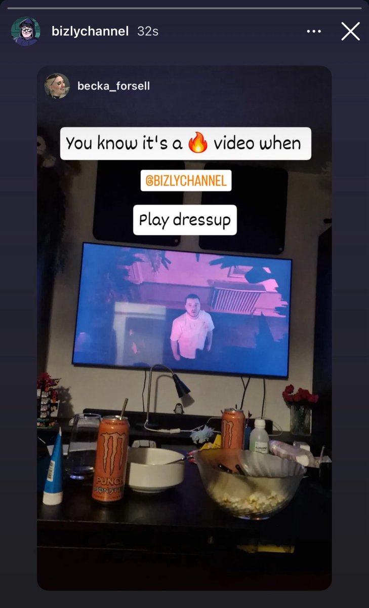 Just UPDATES With It! tweet media