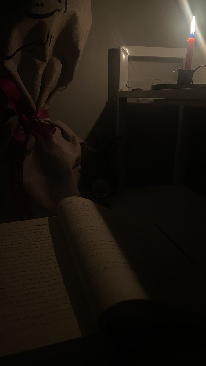 hsfia10's tweet photo. "وأعلم أن لكل رفيق ترافقه، وكل مكان تحله، وكل كتاب تقرؤه، لكلٍّ من ذلك أثر في نفسك، لا تشعر به لكنه موجود كالبذرة الصغيرة في الأرض، لا يراها أحد ولا يلتفت إليها، ولكنها تصبح يومًا شجرة تضطر كل من يمر بها إلى أن يراها"
 — علي الطنطاوي https://t.co/y2JVyPJbTw