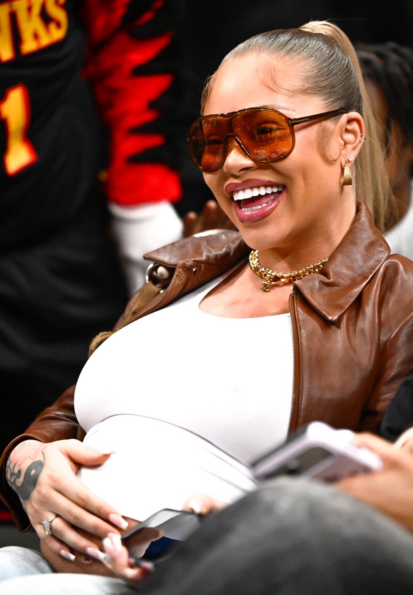 Complex Music tweet media